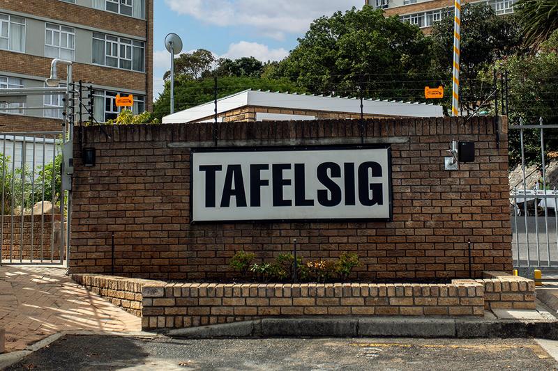 2 Bedroom Property for Sale in Loevenstein Western Cape